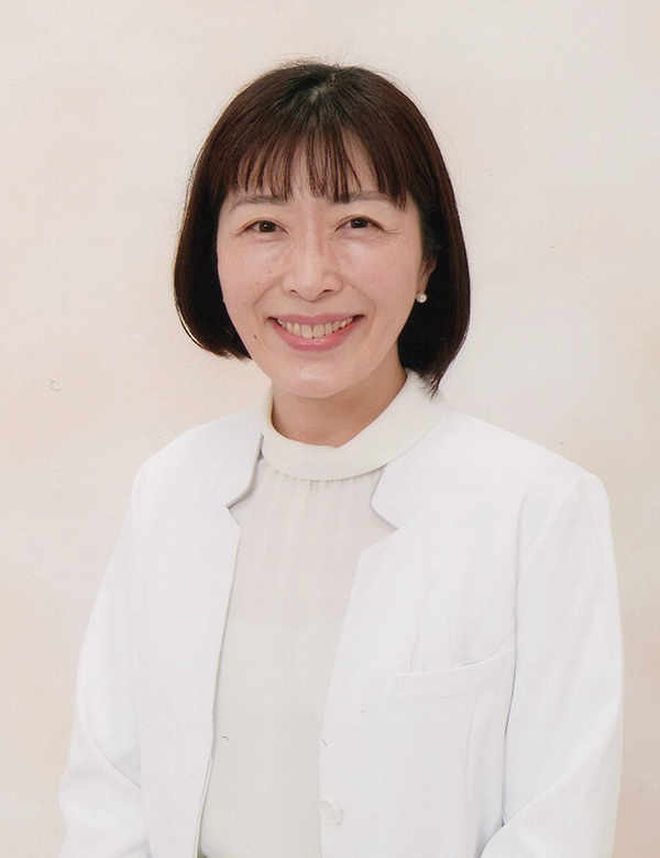 中川卯衣